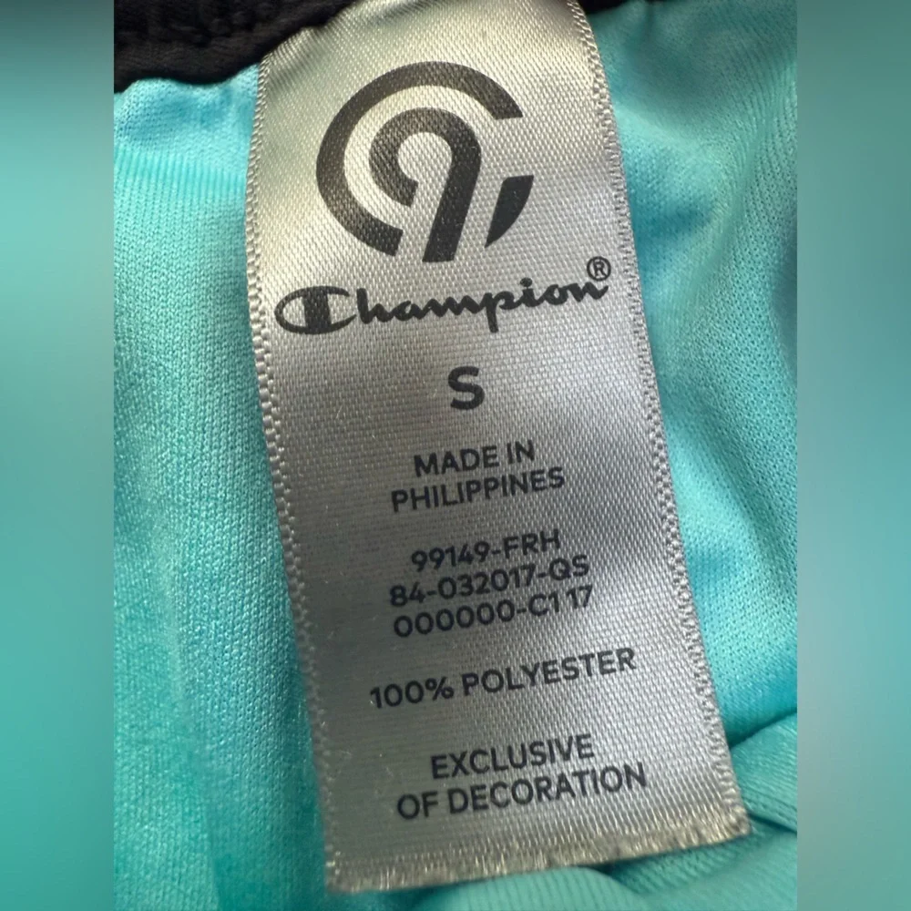 Champion Shorts - Picture 3 of 13